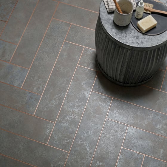signature grey burnished cameo large parquet dc526