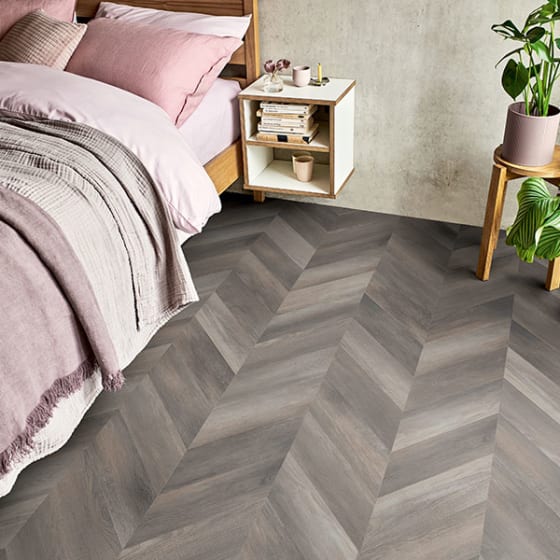 Tranquil Grain in pleat laying pattern DC343