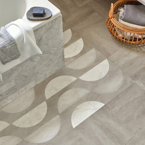 bathroom floor in onyx  marble (dc564) tempus embrace and tempus soothe arc small (aroste30)