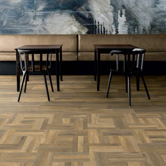 Amtico Whinlatter Oak in Chantilly Weave and Stripwood laying patterns