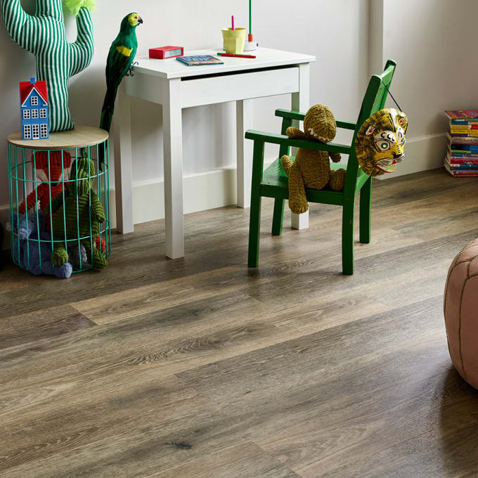 Amtico Spacia in Hampton Oak in Stripwood Laying Pattern SS5W3031