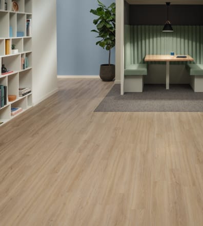Soft Oak workspace pod in Stripwood pattern
